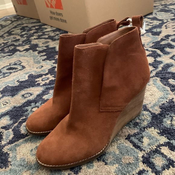 Lucky Brand Yoniana Wedge Bootie - Picture 6 of 10